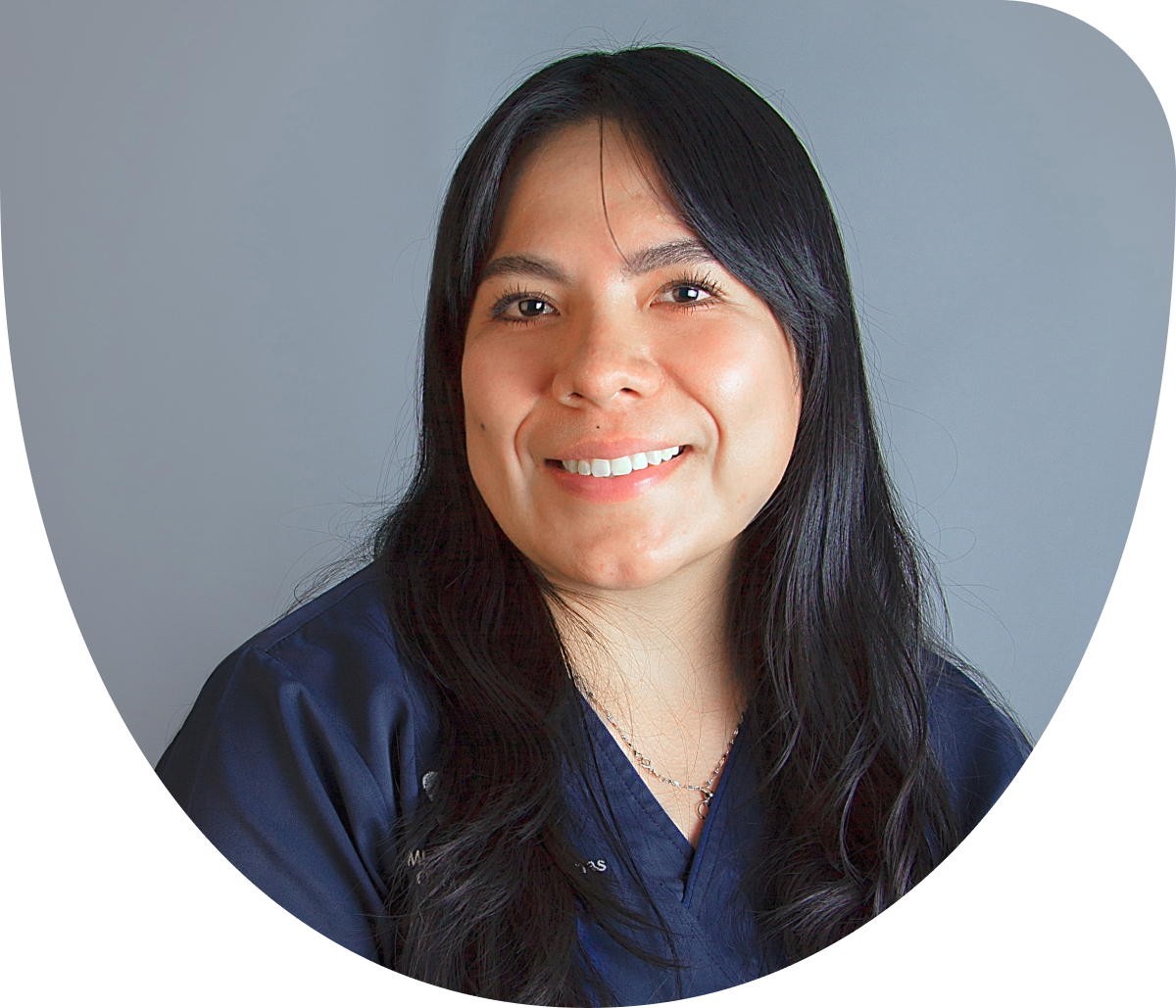 dentol odontepediatra sonriendo